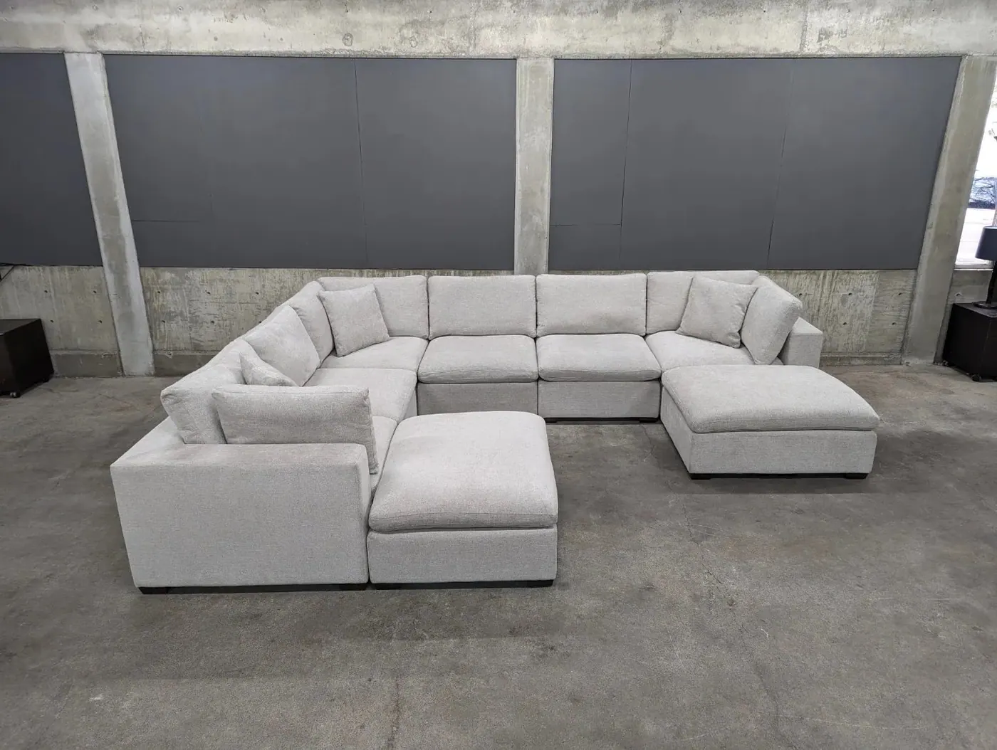 Huge Thomasville Lowell 8 Piece Modular Sectional, view 4