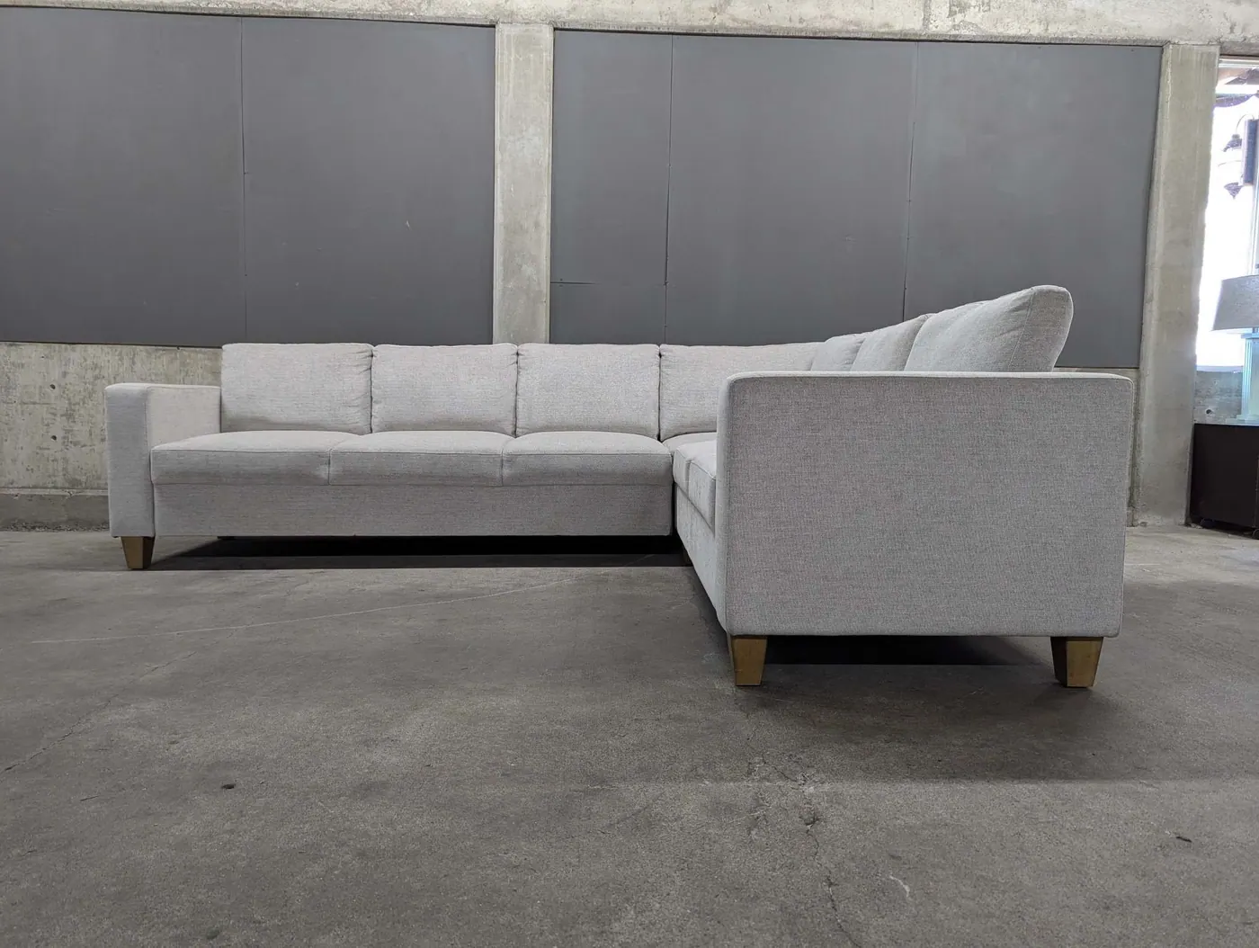 Thomasville Dillard Convertible Sleeper Sectional