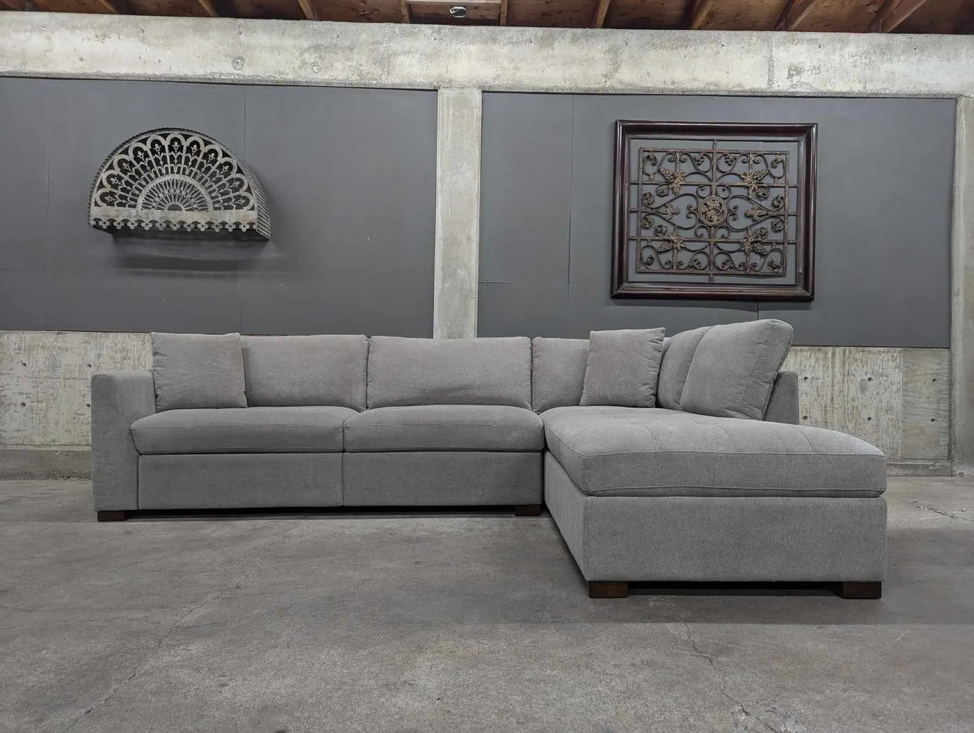 Thomasville Miles Sectional w/ Power Footrests