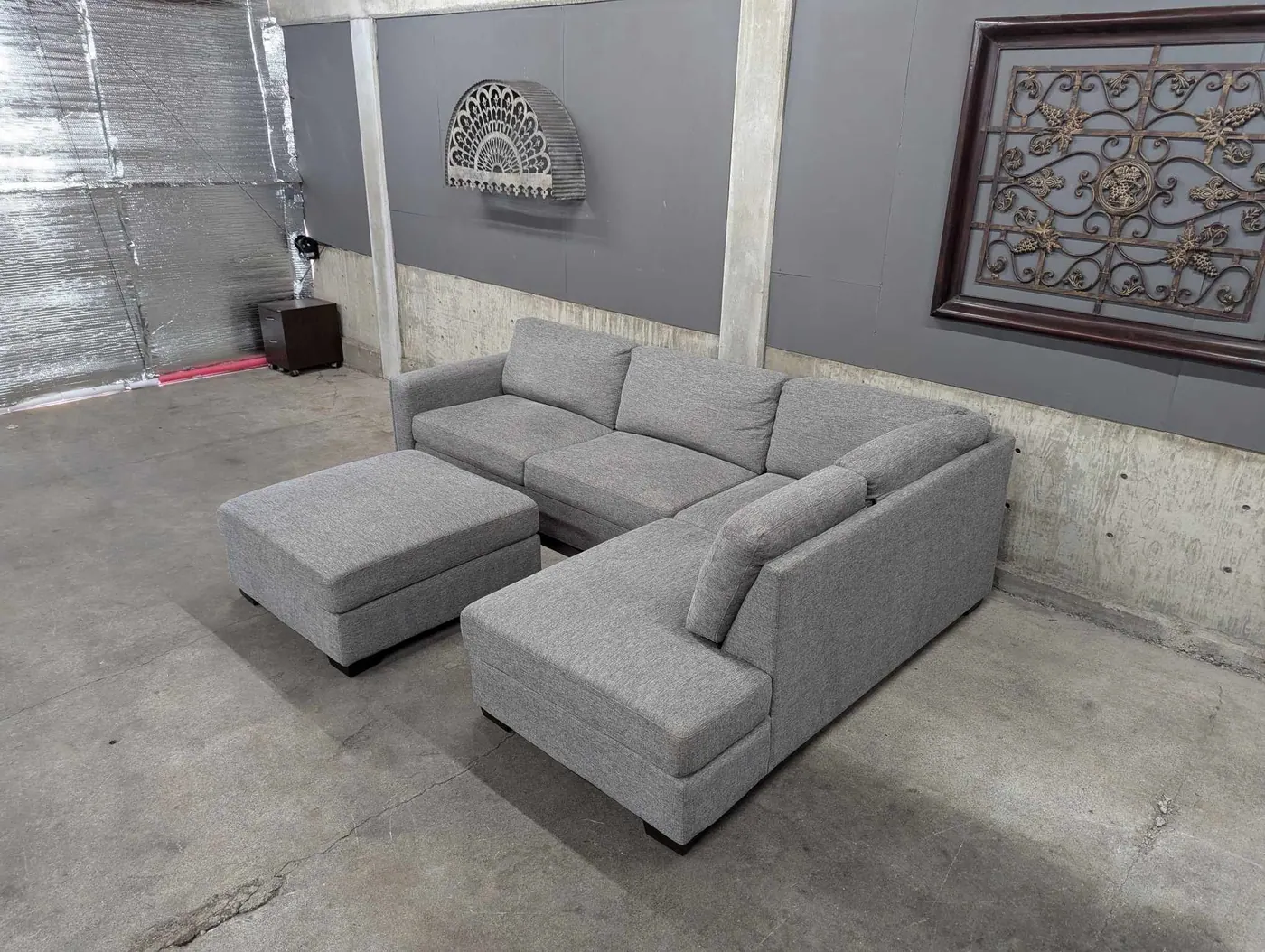 Maycen Sectional with Ottoman, view 6