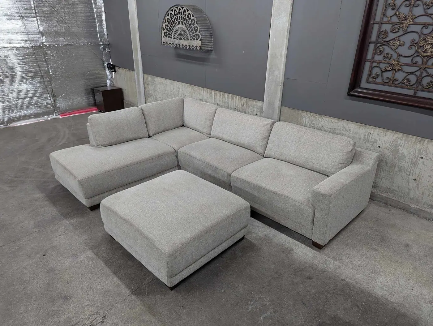 Raylin Fabric Sectional with Ottoman, view 4
