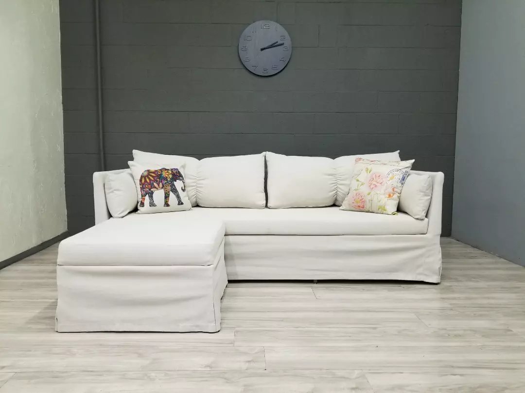 White Sectional Sleeper With Reversible Chaise The Revived Furniture Co   22191 