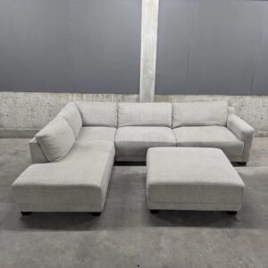 Raylin Fabric Sectional with Ottoman