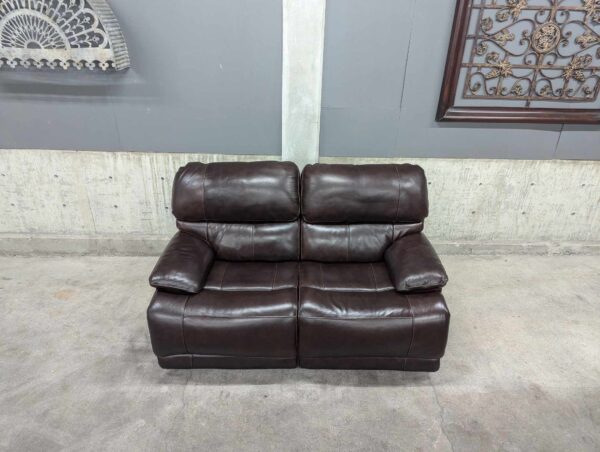 Leather Power Reclining Loveseat with Power Headrest - Image 2