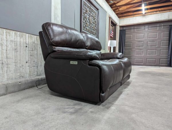 Leather Power Reclining Loveseat with Power Headrest - Image 3